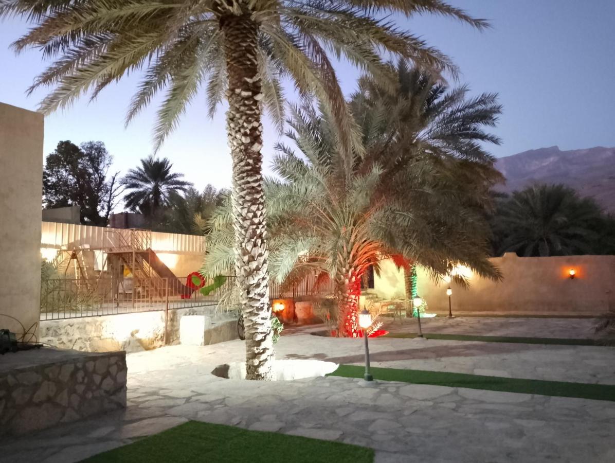 The Wadi Inn Al Ḩamrāʼ Exteriör bild