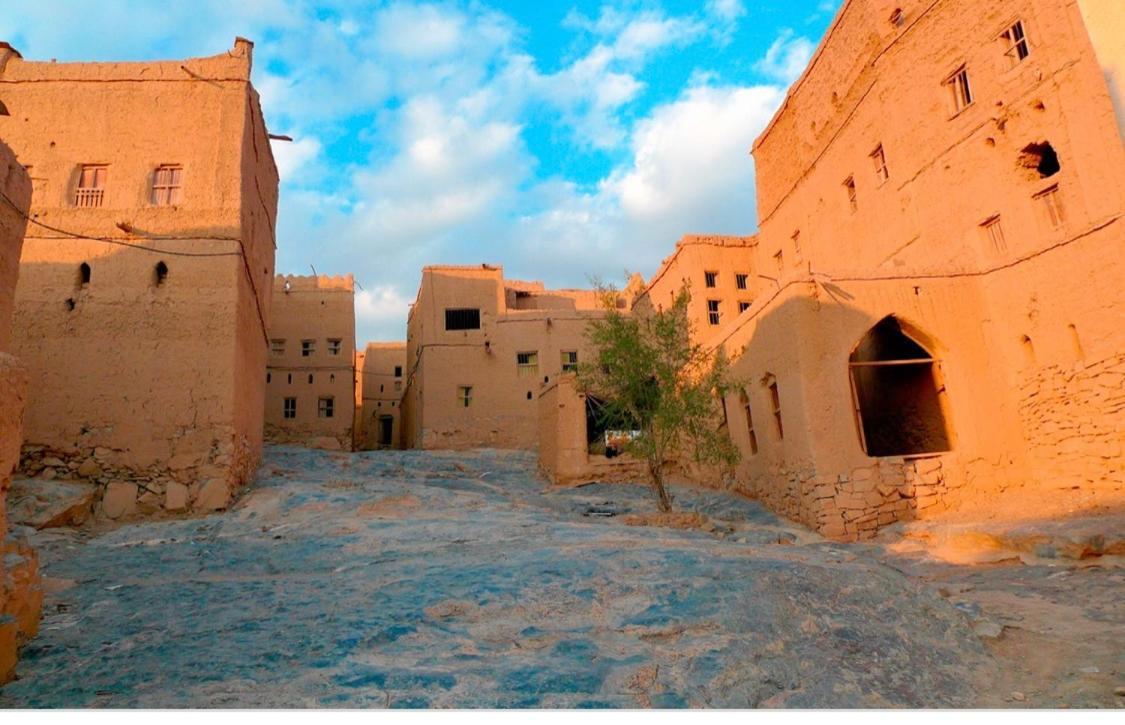 The Wadi Inn Al Ḩamrāʼ Exteriör bild